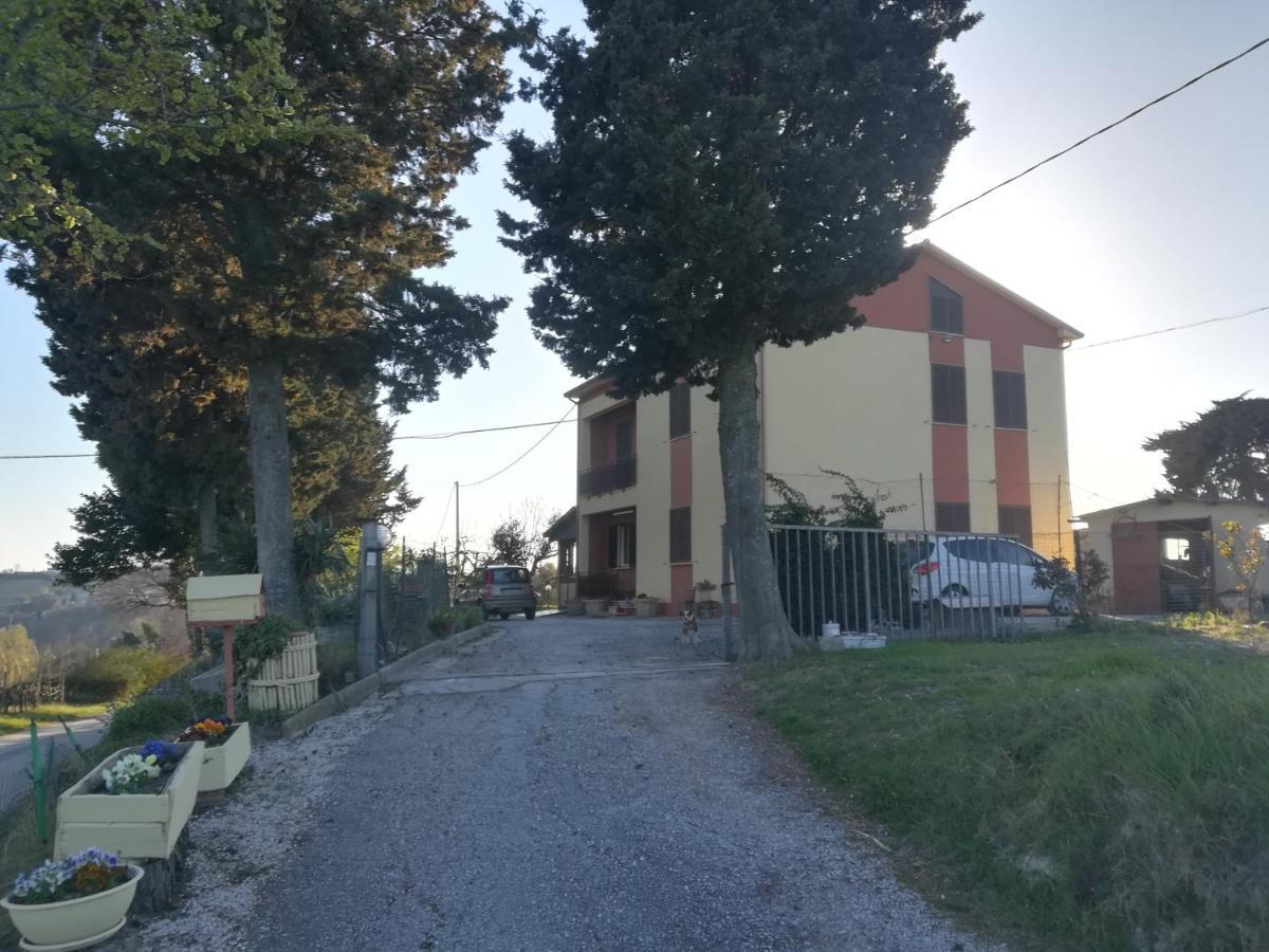 Bed and Breakfast Il Melo Rosa San Costanzo Zewnętrze zdjęcie
