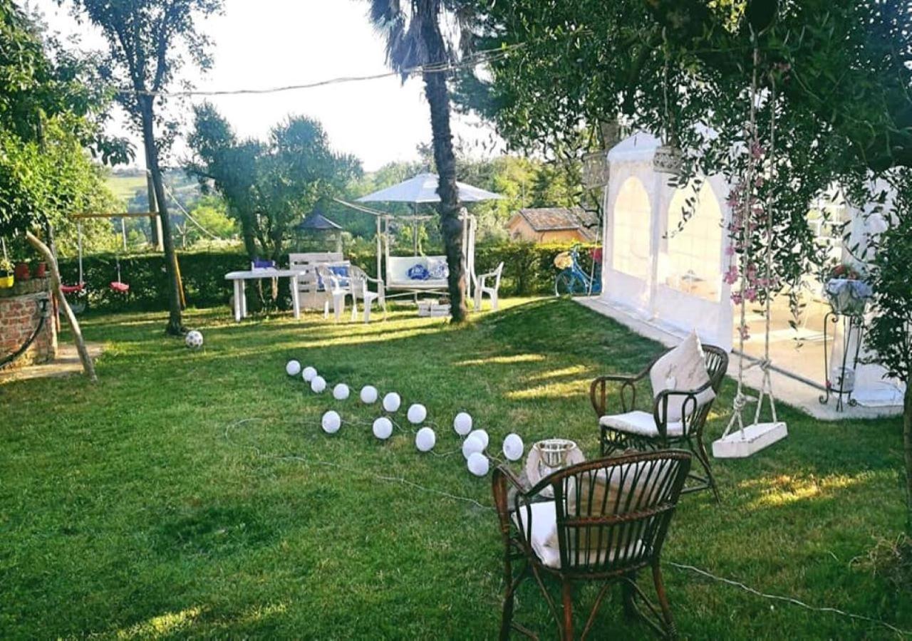 Bed and Breakfast Il Melo Rosa San Costanzo Zewnętrze zdjęcie